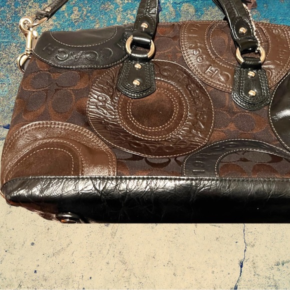 COACH Ashley 15474 Patchwork Shoulder Bag 13”x9”x4” Inside pockets. BlackBrn EUC - Picture 15 of 15